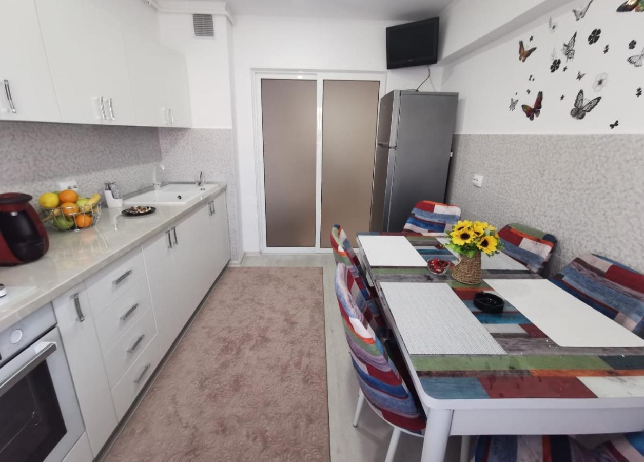 Apartament Regim Hotelier Deva Bagian luar foto