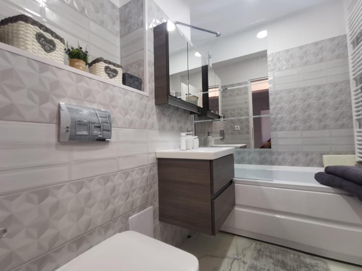 Apartament Regim Hotelier Deva Bagian luar foto