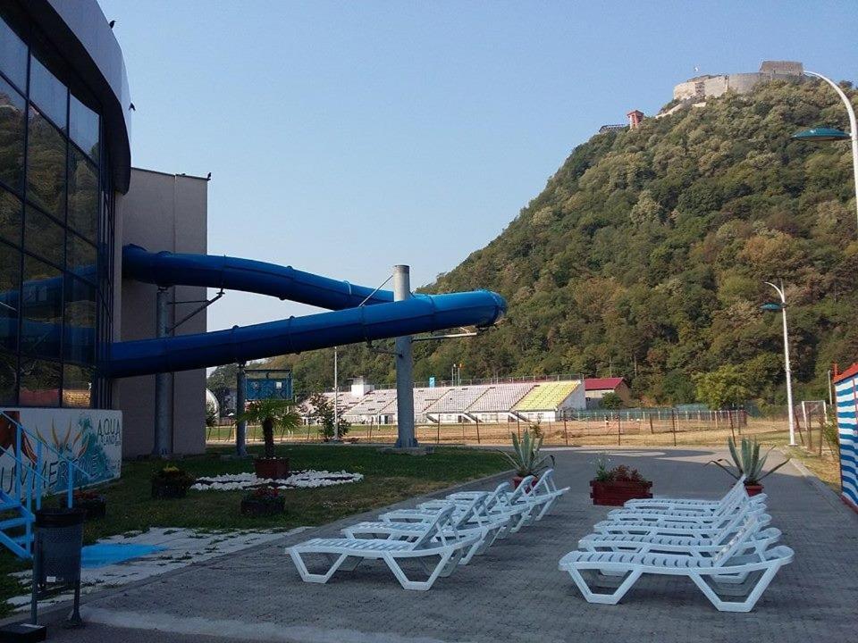 Apartament Regim Hotelier Deva Bagian luar foto
